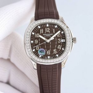 白壳 玫瑰金 带钻加50 Gr百达翡丽Aquanaut Luce5268系列,意大利语“光”，经过重新演绎的现代休闲时尚风格的造型，采用抛光和拉砂Cnc雕刻的圆