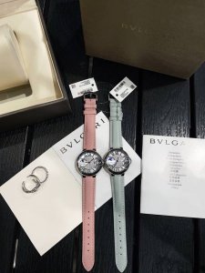 光圈 钻圈 金20 卡地亚33Mm 鱼眼玻璃 匠心之作卡地亚蓝气球，精致33Mm石英腕表，传统三针设计 星空运转 时间流淌 特殊工艺镶钻，个性 完美 搭配鱼眼玻