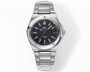 Gh Factory Iwc万国工程师自动腕表40快拆版全面升级，致力打造市场最高版本工程师，突破多层技术瓶颈，力求完美！ 1升级正品同款快拆表带装置，表带中间