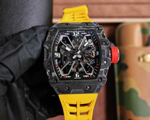 理查徳 米勒 Richard Mille Rm035-03碳纤维系列 此复刻版表壳和底盖釆用高密度进口ntpt＠碳纤维材料 碳纤维表壳表底和钛内胆两侧釆用同步c