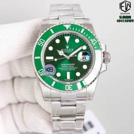 黑绿统一价 Ew厂v2版精品 Sub三码合一高端3135机芯 真机芯非加夹板机芯调时间方向也跟原装一样 ，可回调日历，更新了内容 1. 内圈刻字底纹的纹路也更加 - 点击图像关闭