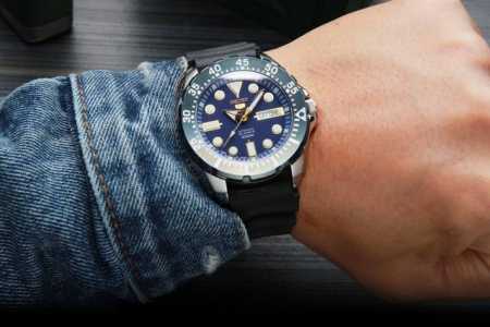 同价 . 深度防水 精工-Seiko 系列:Prospex 男士时尚运动腕表 精钢表壳表带 配置精工原装进口机芯 表盘直径 43.3 表盘厚度 13.0 超强蓝 - 点击图像关闭