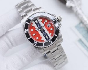 尊享价： 品牌：劳力士-Rolex 类型：男士腕表 壳套：顶级版316精钢l 表带：进口小牛皮表带 316L精钢表带 机芯：日本西铁城8215机械机芯 镜面：矿