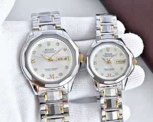 谐美迷人爱不释手 奢华设计！ 表面设计 鲜花 采用 手工镶钻字面镂空花辫设计 品牌 : 劳力士 实物更美 值得推荐 经典精钢壳 类型 ：精致女款腕表 送伴侣首选