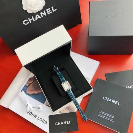 每个女生心中都有个boy.Friend时刻陪伴，温柔宠溺，带给你无与伦比的自信魅力。完美掌控读心术的香奈儿boy.Friend腕表作为一款颠覆女性设计品牌手表， - 点击图像关闭