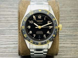 浪琴推出全新 “隔金 ”先行者系列Zuiu Time 腕表！ 1直径42毫米，跟官网一样尺寸！ 2表圈饰有“金色”陶瓷嵌件，标注24小时刻度和Sur-Lumin