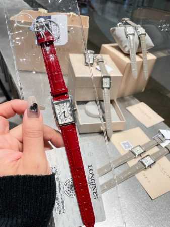 超爆网红款 戴卓维纳 吻合所有细节 - 点击图像关闭