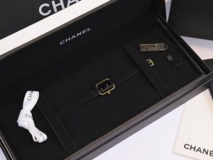 Gg 针扣 香奈儿Chanel黑金小方糖女士石英腕表，尺寸2025Mm.搭载进口石英机芯，方形多边形大切边度膜玻璃镜面，钻石切割工艺，始终保持无痕清透，搭配丝绒