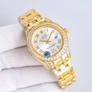 白壳 金 劳力士-34毫米 Pearlmaster系列 ①：女装珍珠淑女型采用904L不锈钢来锻造不锈钢腕表，表壳具备高抗腐蚀性。这种超合金不仅非常耐用且易于磨