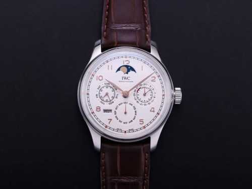 Sj出品 白壳 金壳 钻50 V9 Iwc 万国 葡萄牙系列 D05 真万年历，复刻界第一支万年历万国，采用进口大精工作为基础机芯升级为52610机芯副本，不但