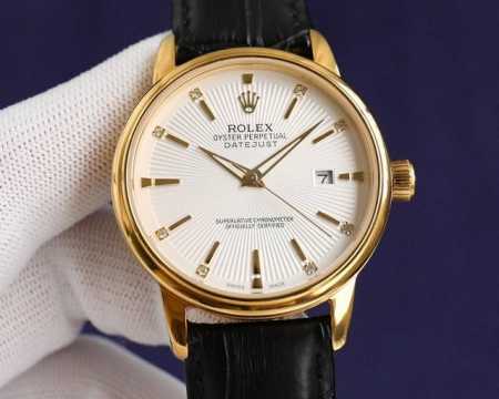 白壳 金壳 店家爆款主推 劳力士 Rolex 升级版本 男士腕表 采用独特的表盘设计 搭配五金装饰钉的3D立体感，整体效果更显高档奢华的劳力士， 初识劳力士必憧 - 点击图像关闭