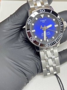 Tissot 天梭 海星系列 T120.407. 41 搭配原装瑞士天文台认证C07.811机芯摆轮 自动机械男表。新款T120机械男表速驰系列驰骋都市 无论您