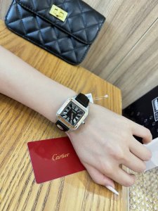 金加20 v10台湾厂卡地亚山度士Santos-Dumont超薄杜蒙系列腕表 最新巨匠作品高定小羊皮 荔枝纹情侣对表，316L精钢表壳，进口石英机心，鱼眼效果幻