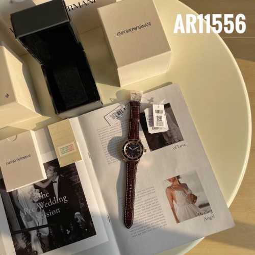 支持香港、美国直邮 全国联保！正品！阿玛尼armani男表 型号：Ar11556 表壳：精钢 表镜：矿物质强化玻璃 表带：真皮 尺寸：43*12Mm 英气十足的
