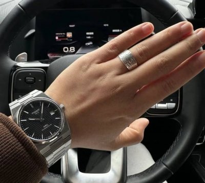 天梭 Tissot prx超级玩家系列腕表 自动机械机芯 T137.410.11.031 复古时尚 商务男士机械腕表火爆登场 天梭prx超级玩家系列 携无畏历练