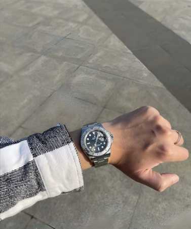 Rolex劳力士 游艇名仕型 自动机械机芯 防水 日显 大日历 男表 瑞表 37Mm 灰色表盘 蚝式钢表壳 蚝式钢表带 - 点击图像关闭