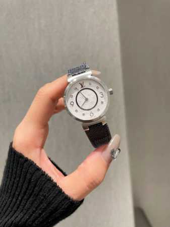 白 金 全网热搜 绝绝子 Lv超神之作，Lv Tambour Slim全系列陆续空降市场！致敬原厂 完成使命！ 三大超级亮点 腕表尺寸34Mm1.表盘的填油细腻 - 点击图像关闭
