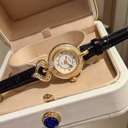 梵克雅宝 Charms Gold系列Van Cleef& Arpels经典腕表作Charms,以一枚幸运吊饰妆点流丽圆浑的线条,呼应世家自1920年代至今魅力不