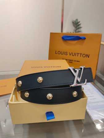 特 Louis Vuitton 路易威登：宽度3.0Cm，经典原单品质，经典平纹皮五金搭配平纹底，原单精品挂扣，精工制作，细节看图，实物拍摄，高端奢华。 - 点击图像关闭