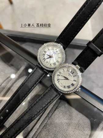 白 金 钻30#荔枝纹皮 天梭嘉丽小美人系列，整体非常简洁，26Mm的表盘很精致小巧，厚度刚刚好！不愧是小美人～戴起来也是非常好看的～值得入手手表之一 - 点击图像关闭