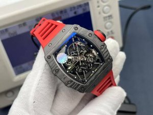 Zf.Factory再次惊艳表坛，正式开启Rm35-02的全新里程碑！ 1 表壳，腕表采用了高科技Tpt[石英纤维]材质制作，尺寸49.94*44.5Mm，厚度