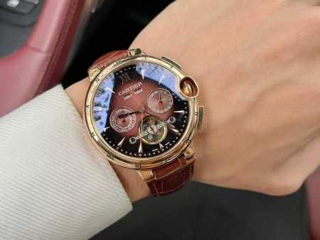白 -金 钢带+30。卡地亚-Cartier 精品男士腕表，全新多功能设计，尊贵大气，绅士风范，卓越品质，热卖全城。采用全自动机械机芯，顶级316精钢表壳，进口 - 点击图像关闭