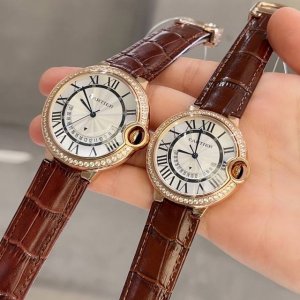 白光皮 玫光 单排钻20 双排钻40 全网最新款cartier 卡地亚蓝气球系列 最新款西铁城进口石英情侣对表 三针半圆大日历窗口 双卜蓝宝石玻璃镜面 采用31