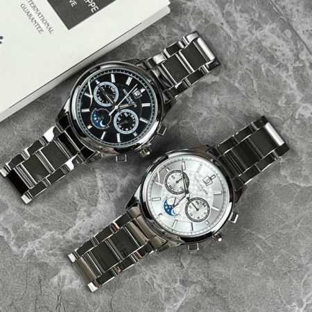 百达翡丽夜光三眼石英男士手表 全套专柜包装 直径42Mm 表带特级精钢材质 蓝宝石镜面 日期显示 高贵雅致及精美细腻的工艺 机芯非人为质保一年 - 点击图像关闭
