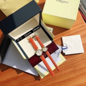 年底特价市场顶级版本 。浪琴鲁道夫系列由顶级设计师Rodolphe与浪琴合作设计的联名限量款 全网搜寻的浪琴小金表它来了！哇哦 不愧是人人都爱的鲁道夫中古表颜值