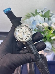 皮180 刚260独家实拍图 cartier卡地亚，男士42Mm石英腕表