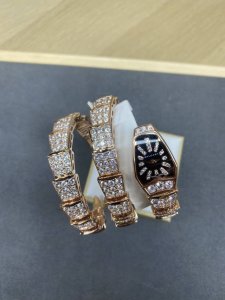 宝格丽 玫瑰金三圈蛇