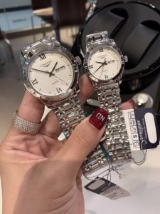 浪琴 Longines 索伊米亚系列腕表。简约时尚、白领女性最佳单品。316精钢表带，进口石英机芯，搭配经典三针设计、 3字位日历星期显示，双卜拱形镀兰膜玻璃，