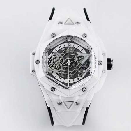 Hublot宇舶表big Bang Sang Bleu 刺青第二代腕表 运用立体几何图形 巧妙的构思 呈现出精妙的浮雕效果以及完美的三维视觉体验 陶瓷表壳采用独 - 点击图像关闭