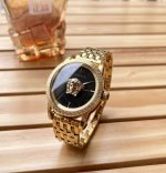 原单正品.原厂配件 Versace 范思哲 意大利奢华品牌，3D浮雕美杜莎头像 简约双针 豪金男士腕表各大主流电商平台同等货源。 材质：316L精钢 机芯：进口