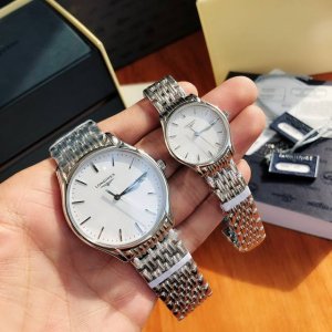 浪琴Longines经典律雅系列-休闲时尚石英情侣腕表！男款38.5Mm，女款24Mm表径，大小同价！条丁白面！体现了以飞翼沙漏标志而闻名于世的浪琴品牌最古老的
