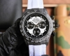 Tw厂 Rolex宇宙计时迪通拿系列之碳纤维定制版，腕表不仅佩戴轻便，外表坚硬。且每一只腕表都拥有独一无二的碳纤花纹材质。 表壳 腕表尺寸40X12.4吻合原装