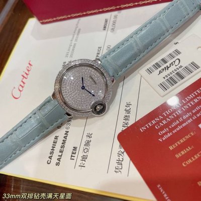 实拍冰蓝新色 完美的治愈色 很春夏的颜色竹节纹小牛皮 仙女色 简直不要太小清新，关键是超显高档 搭配手工镶嵌豹子钻面 天然珍珠贝母表盘超奢华 实物超美瑞士石英
