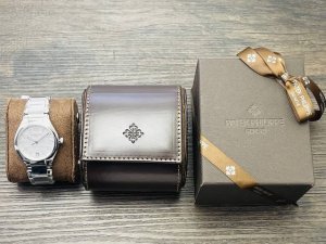 Gr Factory2024墙裂推荐 市场最高版本 百达.翡丽twenty 4系列7300闪爆登场 细节方面 1尺寸36Mm 尺寸与正品一致 2表壳 一体式矩型