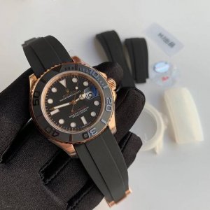 劳力士Rolex游艇名仕型 116655 装载全自动机芯，40Mm 316L精钢表壳铸造18Ct永恒玫瑰金，双向旋转60分钟刻度外圈配哑黑色Cerachrom陶