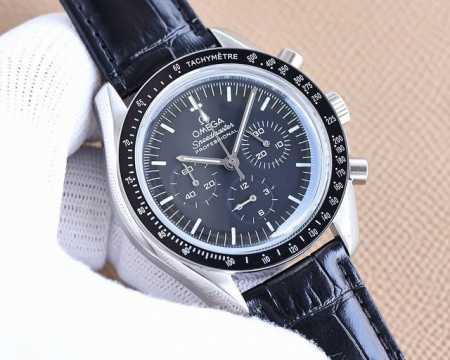 皮 钢同价 新款 Omega 新一代 Speedmaster Moonwatch Master Chronometer 计时码表 January 07, 202 - 点击图像关闭