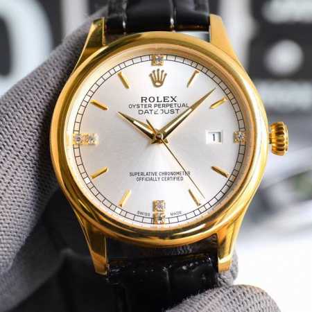 白壳 金壳 店家爆款主推 劳力士 Rolex 升级版本 男士腕表 采用独特的表盘设计 搭配五金装饰钉的3D立体感，整体效果更显高档奢华的劳力士， 初识劳力士必憧 - 点击图像关闭
