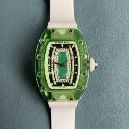 Richard Mille理查德米尔推出Rm07-02系列新款 Gemset Sapphire蓝宝石腕表，有红色、绿色，蓝色蓝宝石版本可供选择，上手超轻犹如第二 - 点击图像关闭