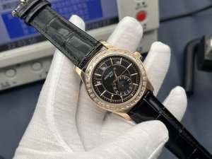 不容错过！Tw Factory2025重磅推荐 百达.翡丽复杂多功能系列5969R-001震撼登场，作为品牌首款Nautilus复杂腕表，以超凡工艺融合休闲与运