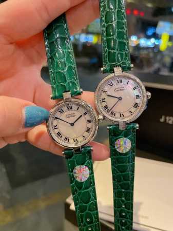 光圈 白壳 金壳 钻圈 白壳 金壳 女神节新品发布- 经典永不过时的cartier卡地亚圆盘中古腕表yyds 一只很复古情结的卡地亚mustbe它来了 30Mm - 点击图像关闭