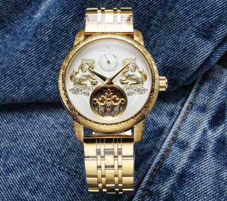 白钢 金20. Vacheron Constantin 江诗丹顿 刚刚推出一枚高级工艺表盘新作 Traditionnelle Tourbillon Qili - 点击图像关闭