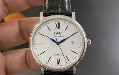 重新定义市面最高版本的波涛菲诺 真正意义的超级波涛菲诺 厚积薄发，精益求精，修正市面现有版本的所有不足 原装开模，所有配件可与原装互换 316L精钢表壳顶级打磨