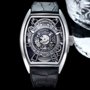 新表』Franck Muller 法穆兰 隆重推出Curvex Cx 中置大陀飞轮镂空腕表 Franck Muller全新推出中置镂空陀飞轮腕表，这是一枚体现F