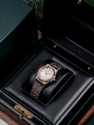 金银同价 Audemars Piguet爱彼 皇家橡树系列67651Or女士石英腕表～闪耀登场！女神百搭款，闪闪惹人爱！ 重金购入正品拆解开模，全程Cnc无死角