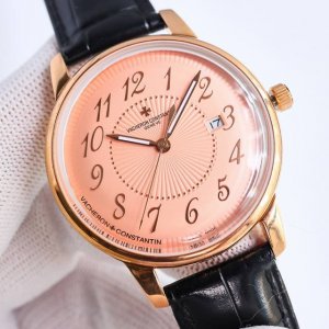 Tw出品 白壳 金壳 江诗丹顿 Vc 传承系列 Mo2 腕表升级版！ 锅盖玻璃 该表搭载由原装9015。让表更显纤薄，频率为每小时振动28,800次 对表壳的四