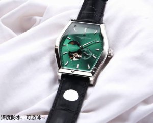 白皮p 本品均已严格经过防水压力测试，防水可达120米 江诗丹顿 马耳他系列 搭载原装进口8217原装机芯 0返修0售后 ，采用超a精钢壳套 做工精细，防水